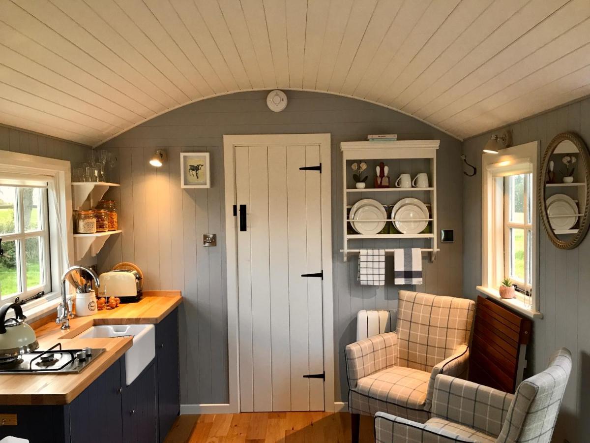 Sheelin Huts Blue, Hot-Tub Available From 1St April Until 1St November Villa Cavan Exterior photo